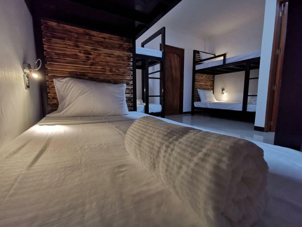 Bakawan Hostel Đảo Đảo Coron Ngoại thất bức ảnh